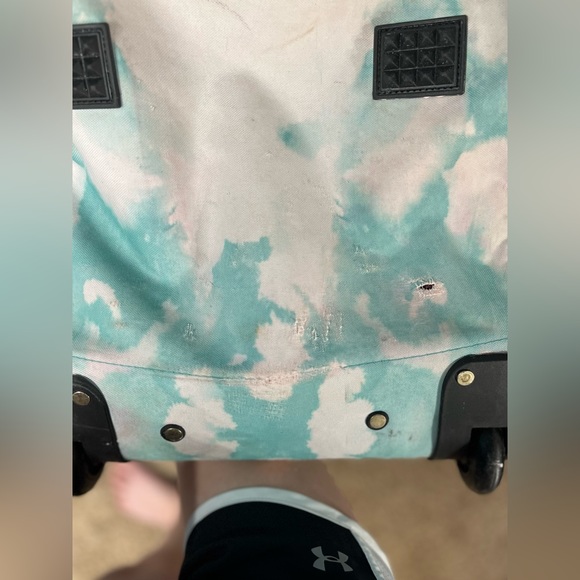 Juicy couture extra large rolling duffle bag - Picture 3 of 5